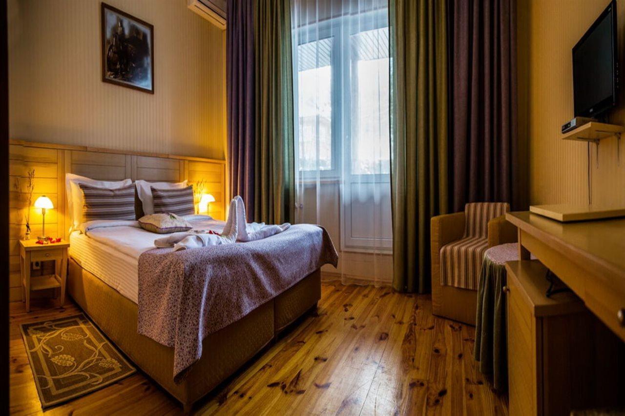 Seasons Spa Boutique Hotel Kozyn Exterior foto