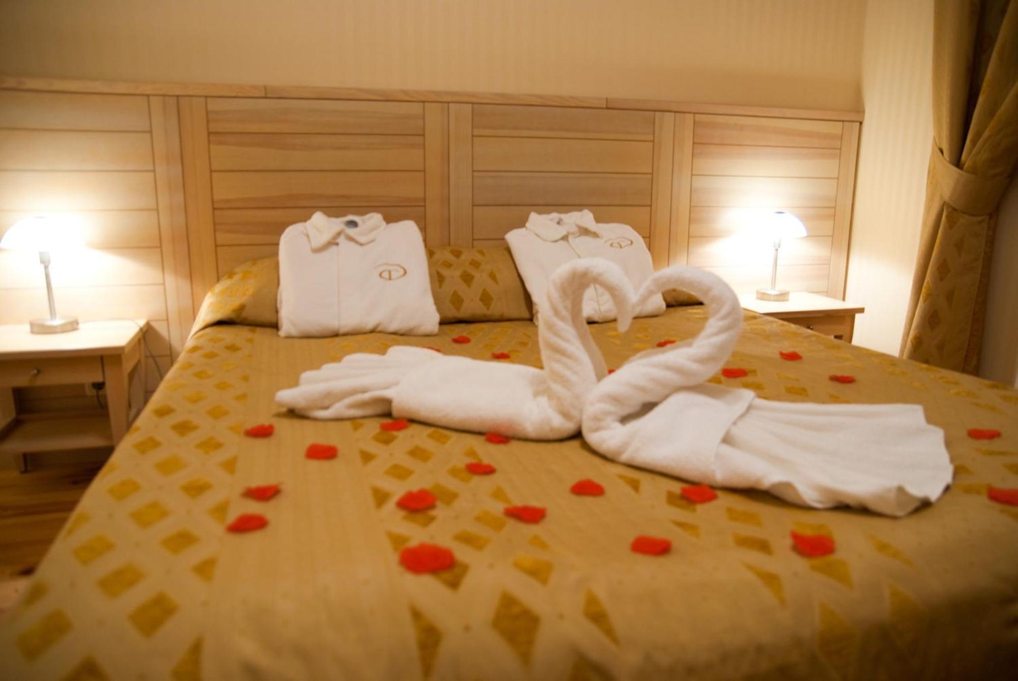 Seasons Spa Boutique Hotel Kozyn Exterior foto