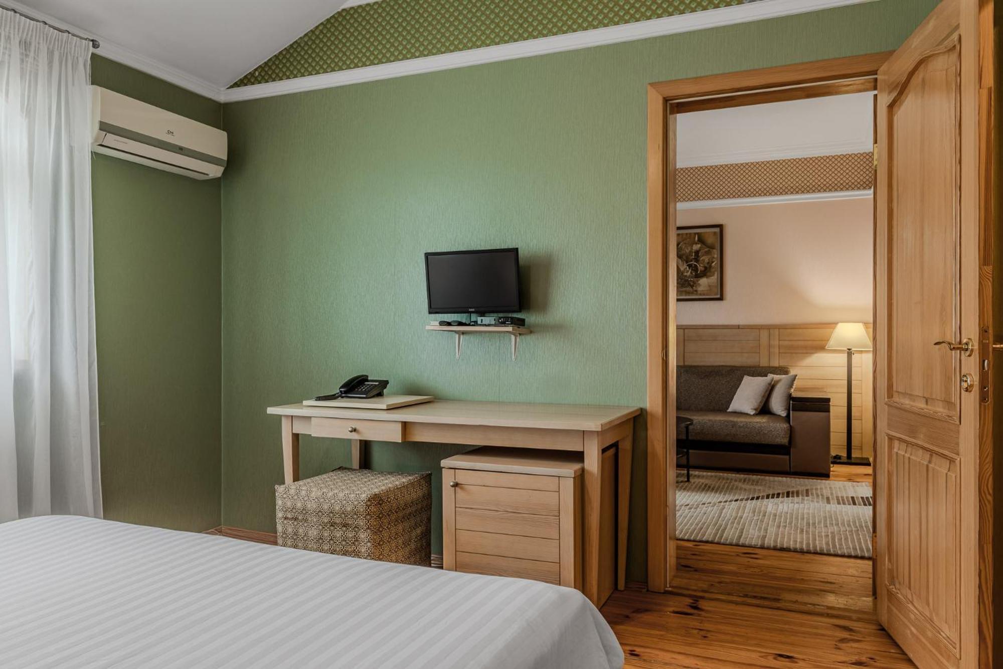 Seasons Spa Boutique Hotel Kozyn Quarto foto