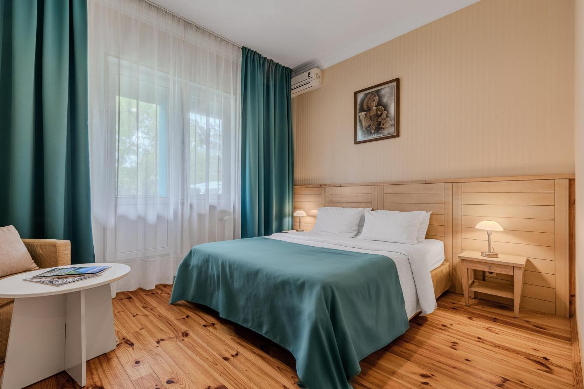 Seasons Spa Boutique Hotel Kozyn Exterior foto