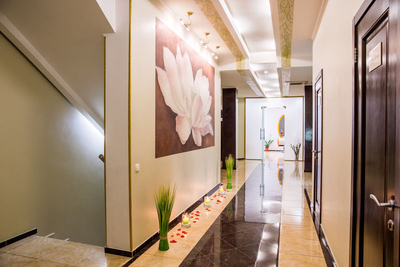Seasons Spa Boutique Hotel Kozyn Exterior foto