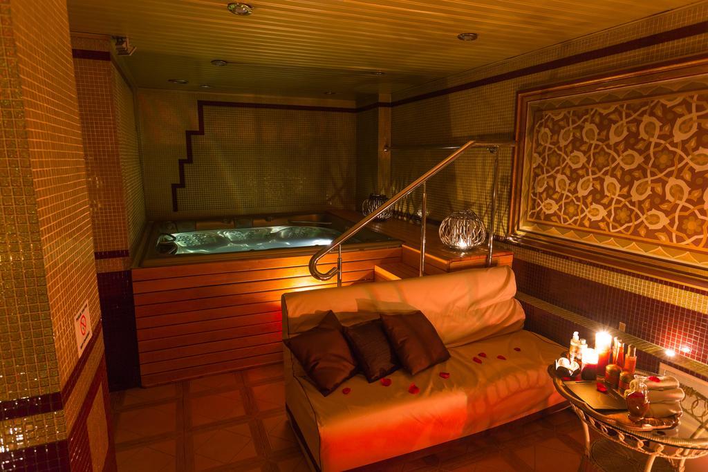 Seasons Spa Boutique Hotel Kozyn Exterior foto