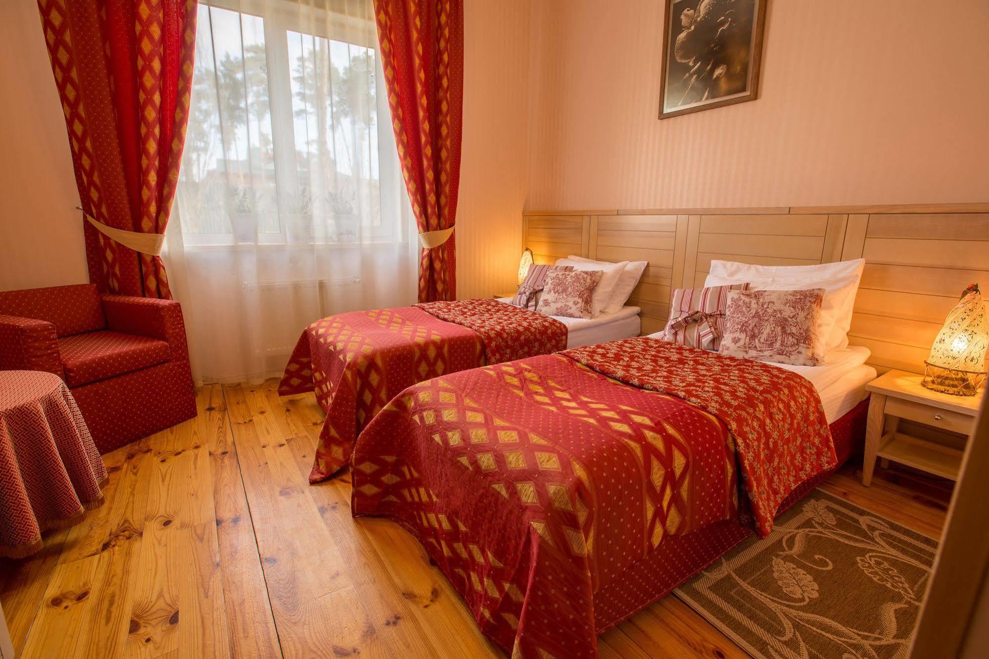 Seasons Spa Boutique Hotel Kozyn Exterior foto